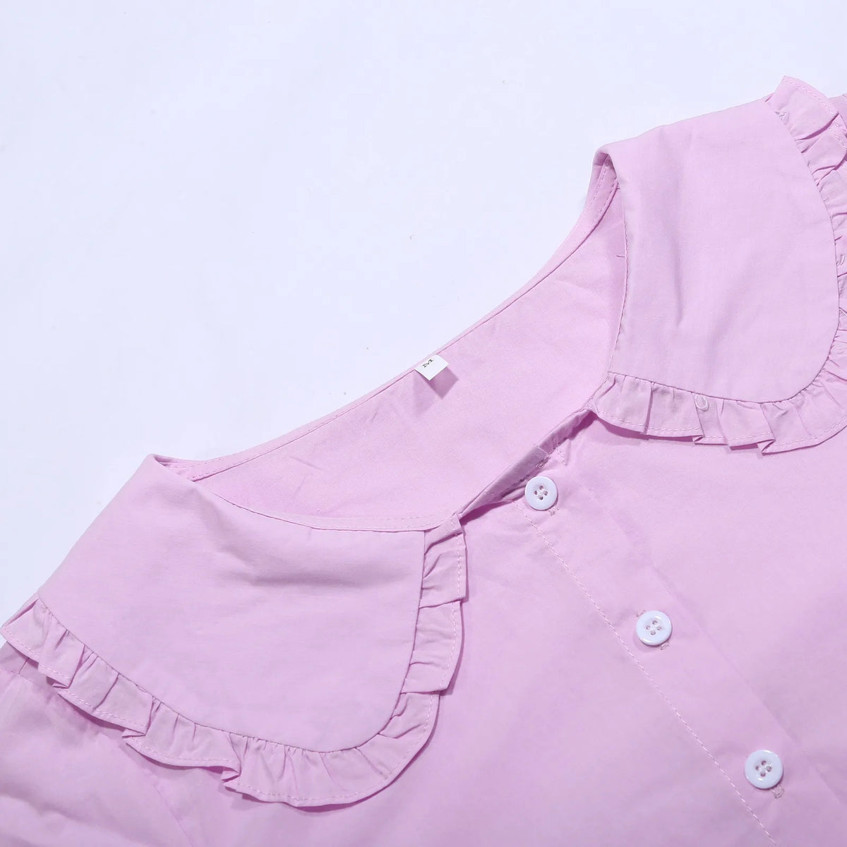 Damska koszula lniana z falbankami i ozdobnym kołnierzykiem – luźny fason