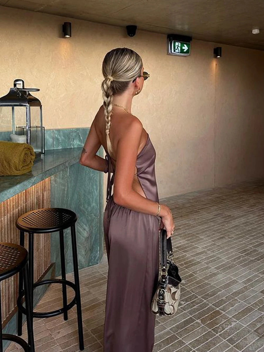 Dwuczęściowy satynowy komplet bez ramiączek