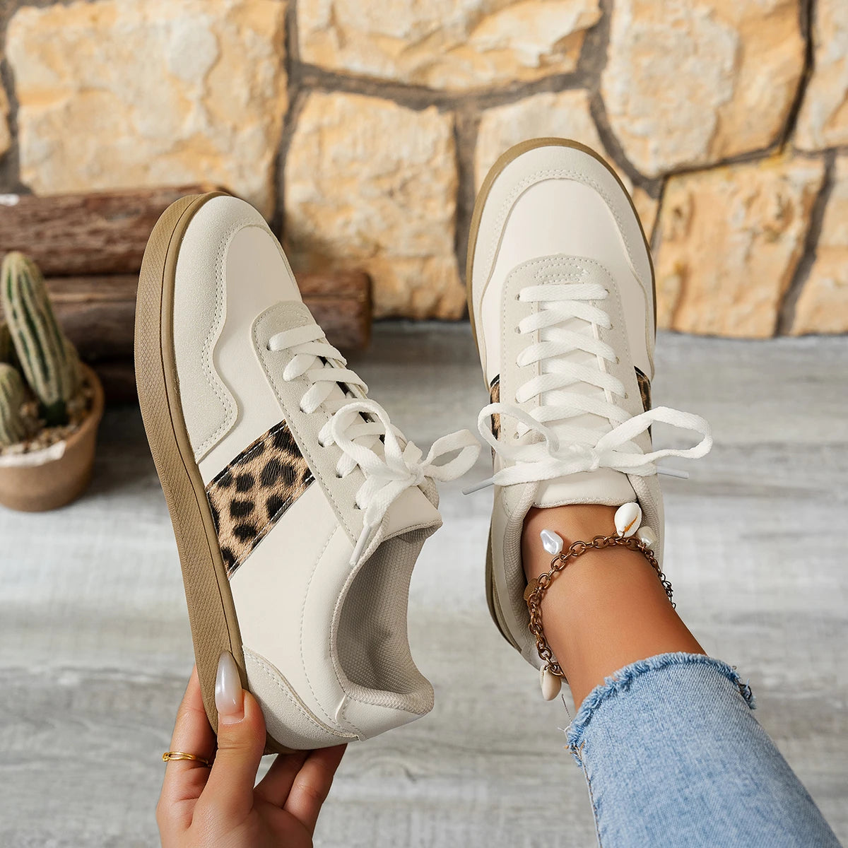 Damskie sneakersy z motywem panterki – styl i wygoda na co dzień