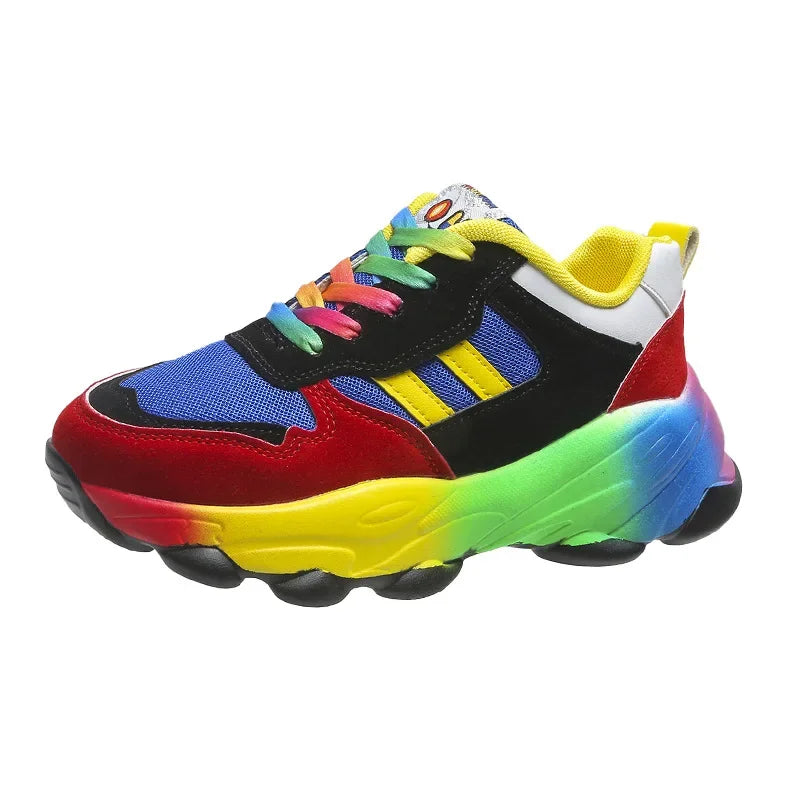 Kolorowe sneakersy damskie na platformie – sportowy styl