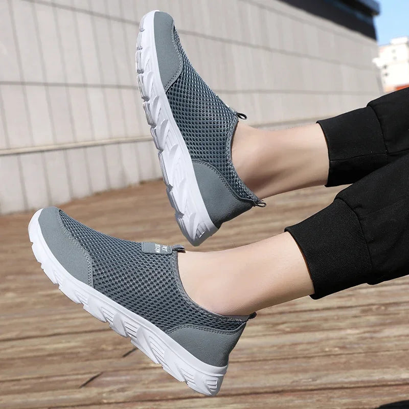 Męskie lekkie buty sportowe wsuwane