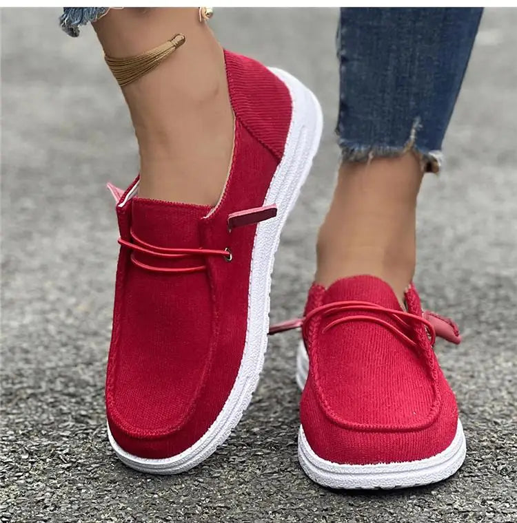 Damskie buty wsuwane z tkaniny – lekkie i wygodne mokasyny na lato