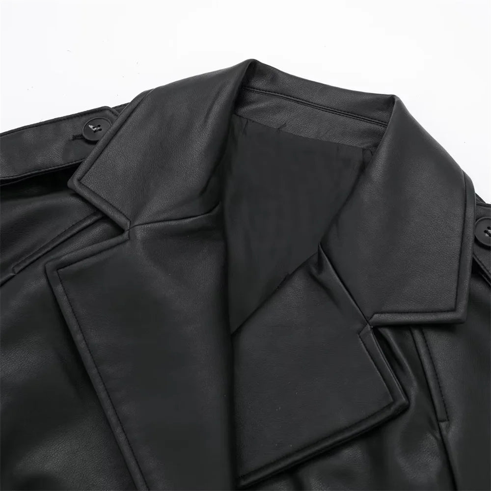 Damska krótka kurtka skórzana w stylu motocyklowym