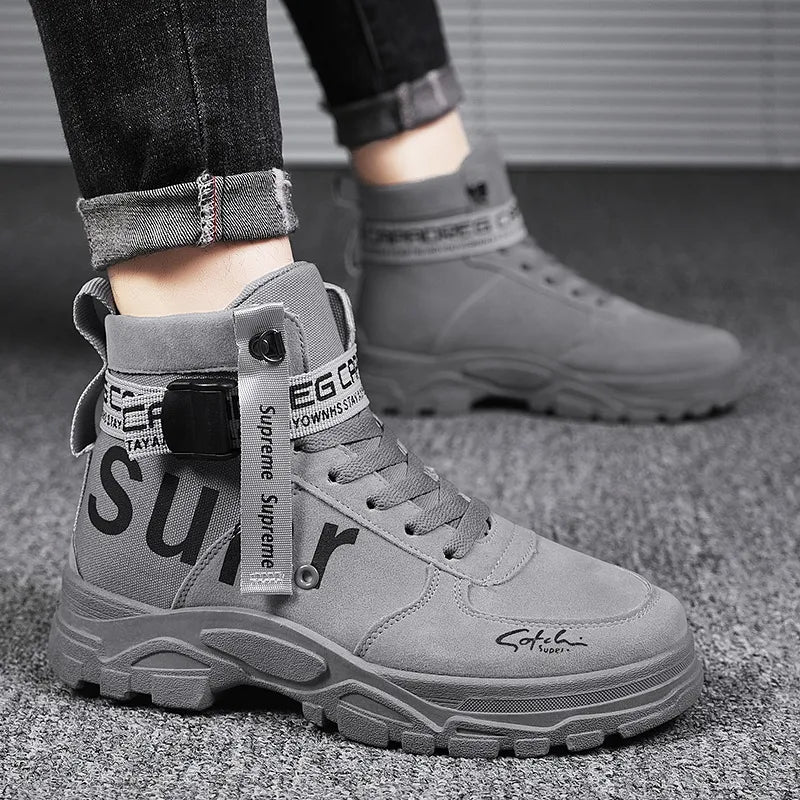 Męskie buty miejskie z wysoką cholewką i paskiem