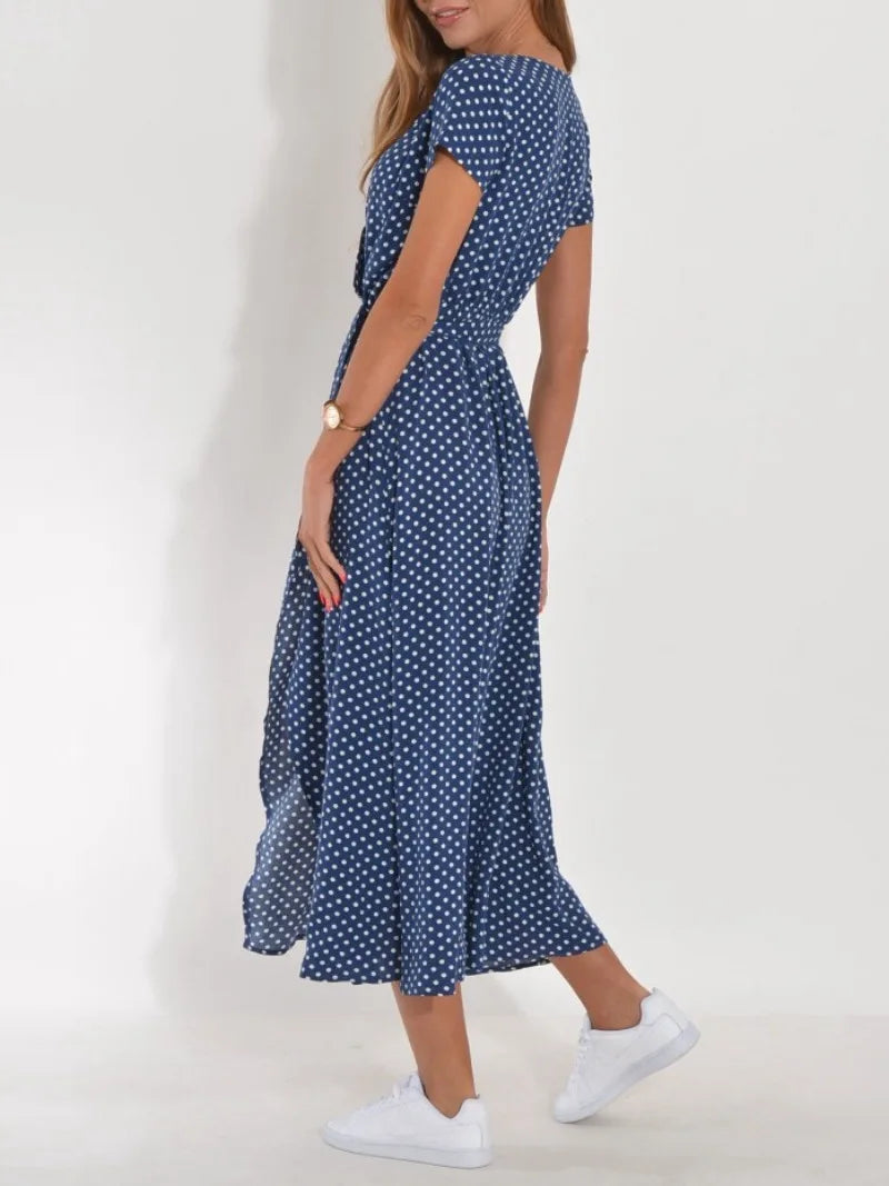 Długa sukienka kopertowa z wiązaniem i rozcięciem na nodze