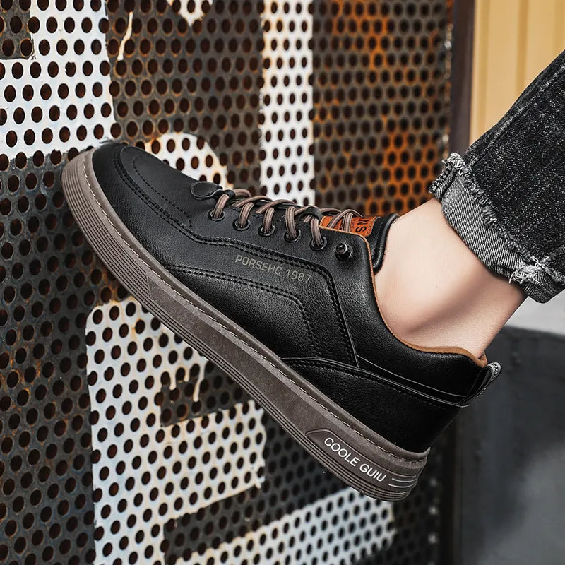 Minimalistyczne męskie sneakersy w klasycznym stylu