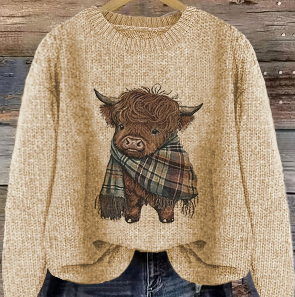 Damski Sweter z Nadrukiem Krowy Highland i Okrągłym Dekoltem