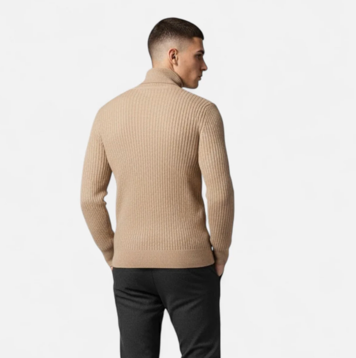 Męski sweter z golfem prążkowany