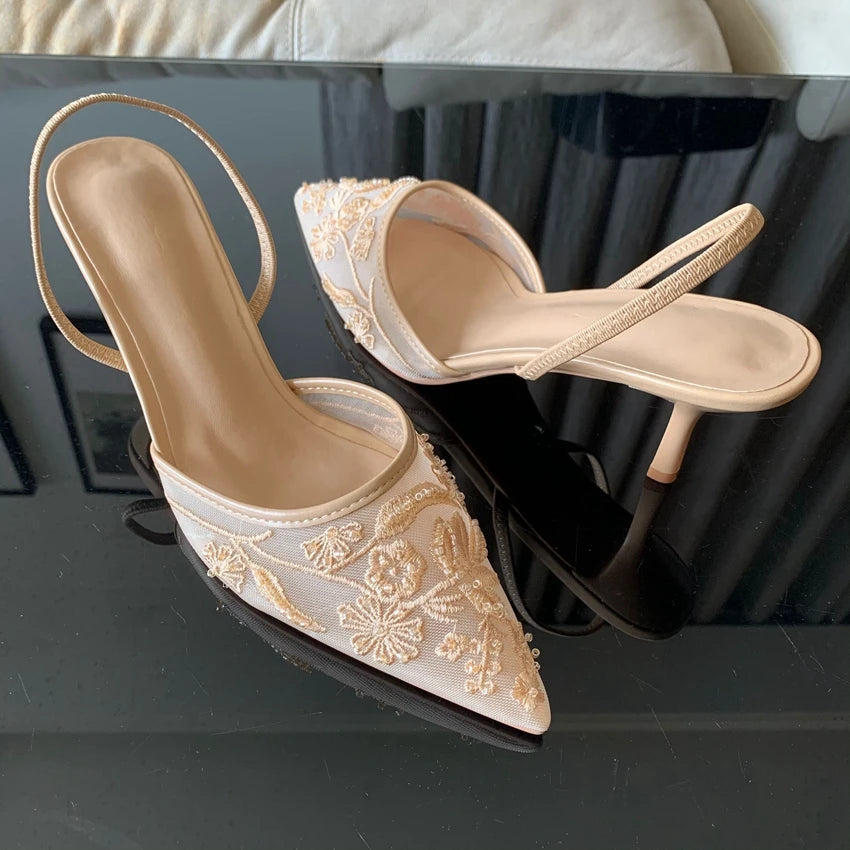 Damskie Czółenka Slingback z Haftowaną Siateczką – Eleganckie Szpilki z Noskiem w Szpic