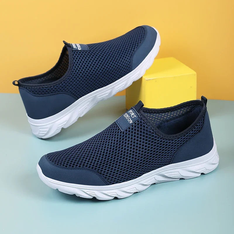 Męskie lekkie buty sportowe wsuwane