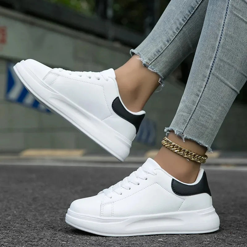 Damskie klasyczne sneakersy z grubszą podeszwą