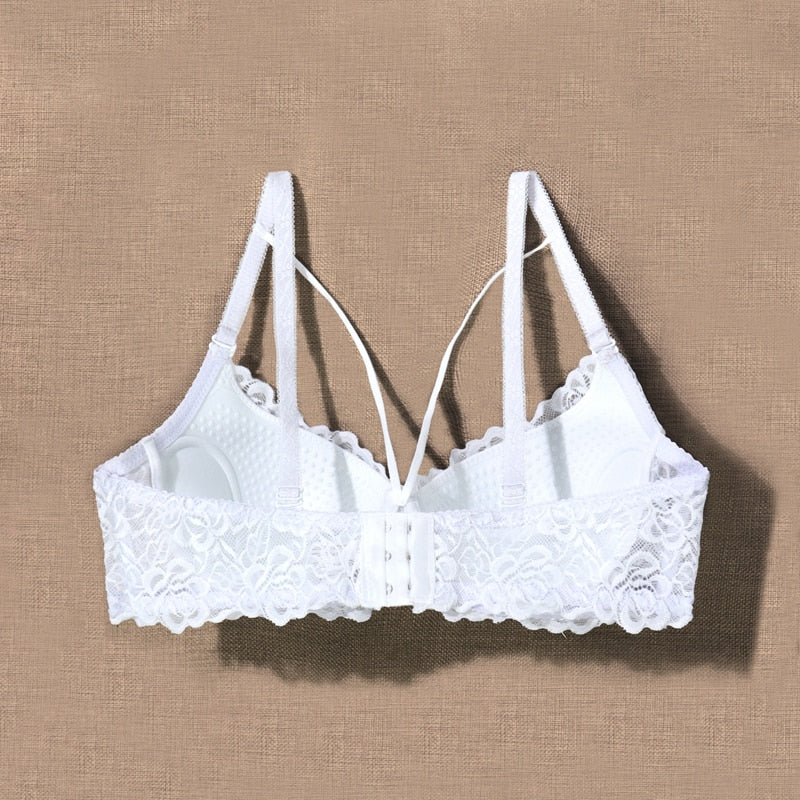 Koronkowy biustonosz PushUp z ozdobnymi paskami