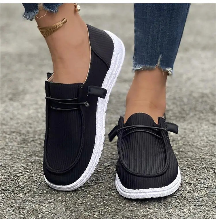 Damskie buty wsuwane z tkaniny – lekkie i wygodne mokasyny na lato