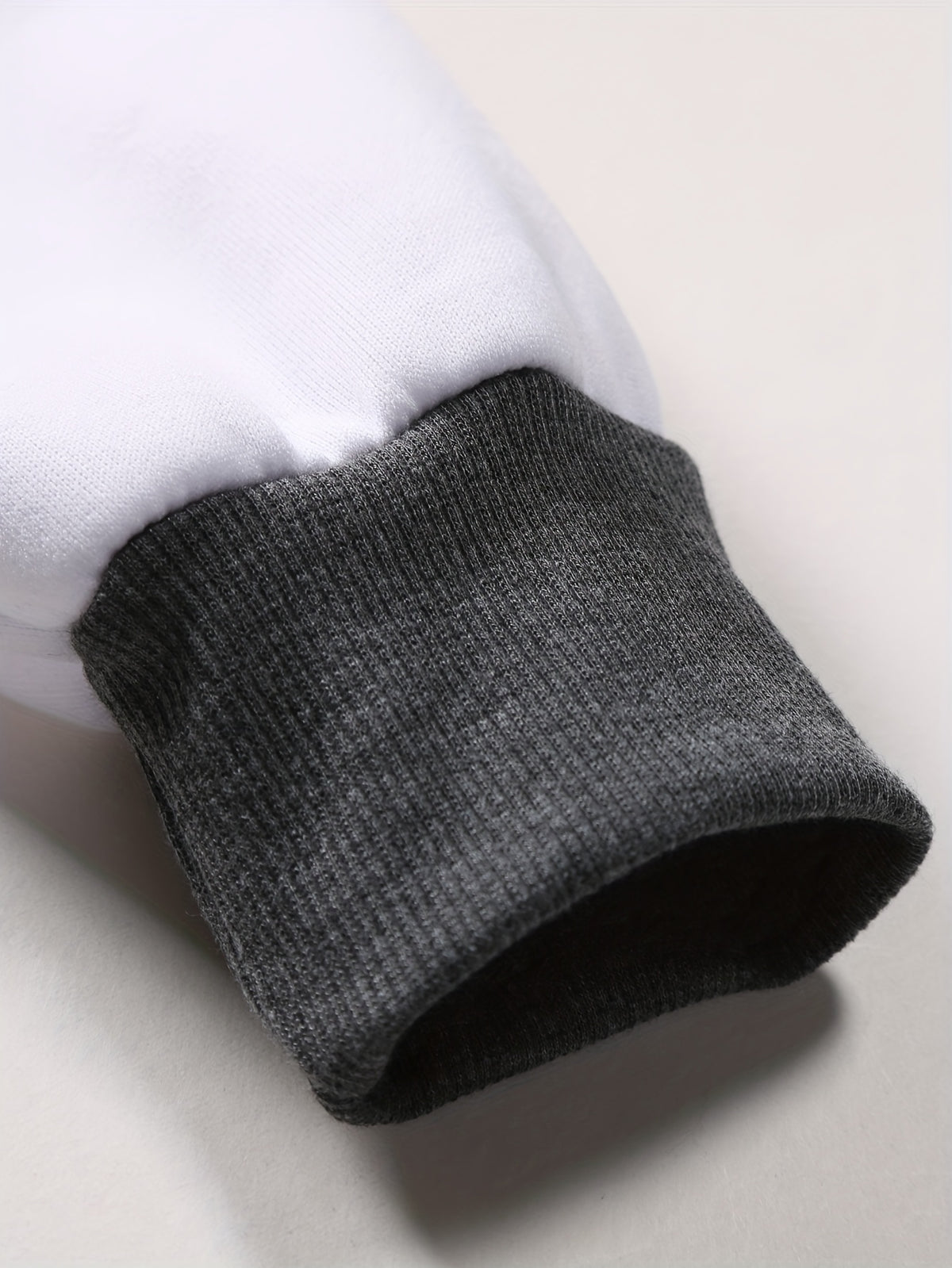 Męska Bluza z Dwukolorowym Paskowym Wzorem