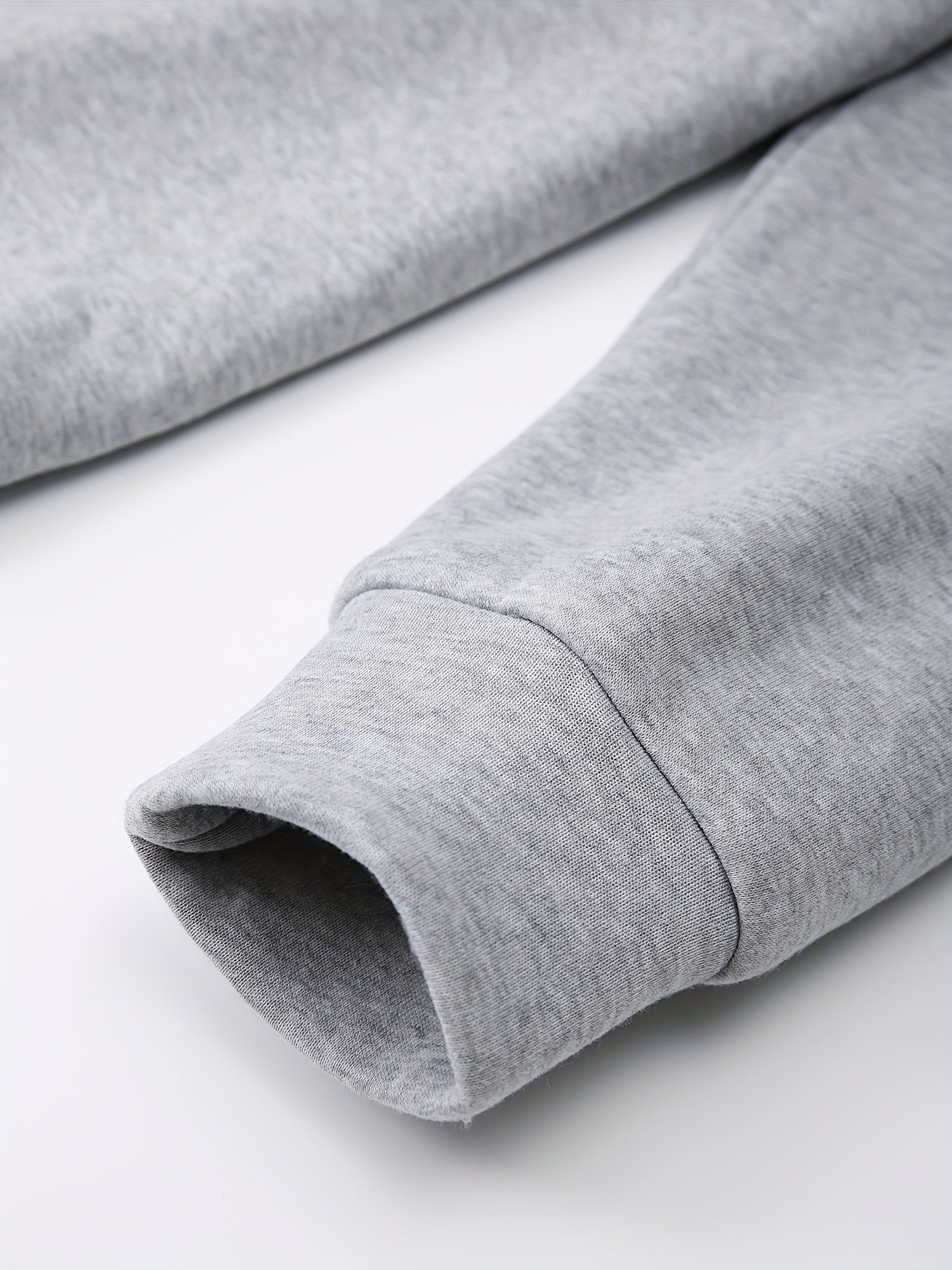 Damska bluza z kapturem z motywem psa i łapki