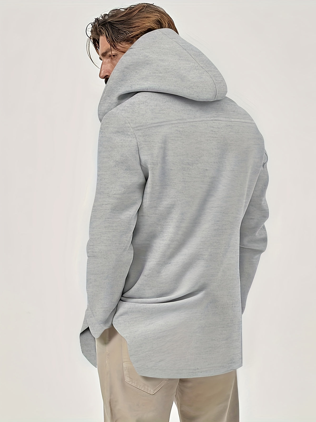 Męski dwurzędowy płaszcz z kapturem