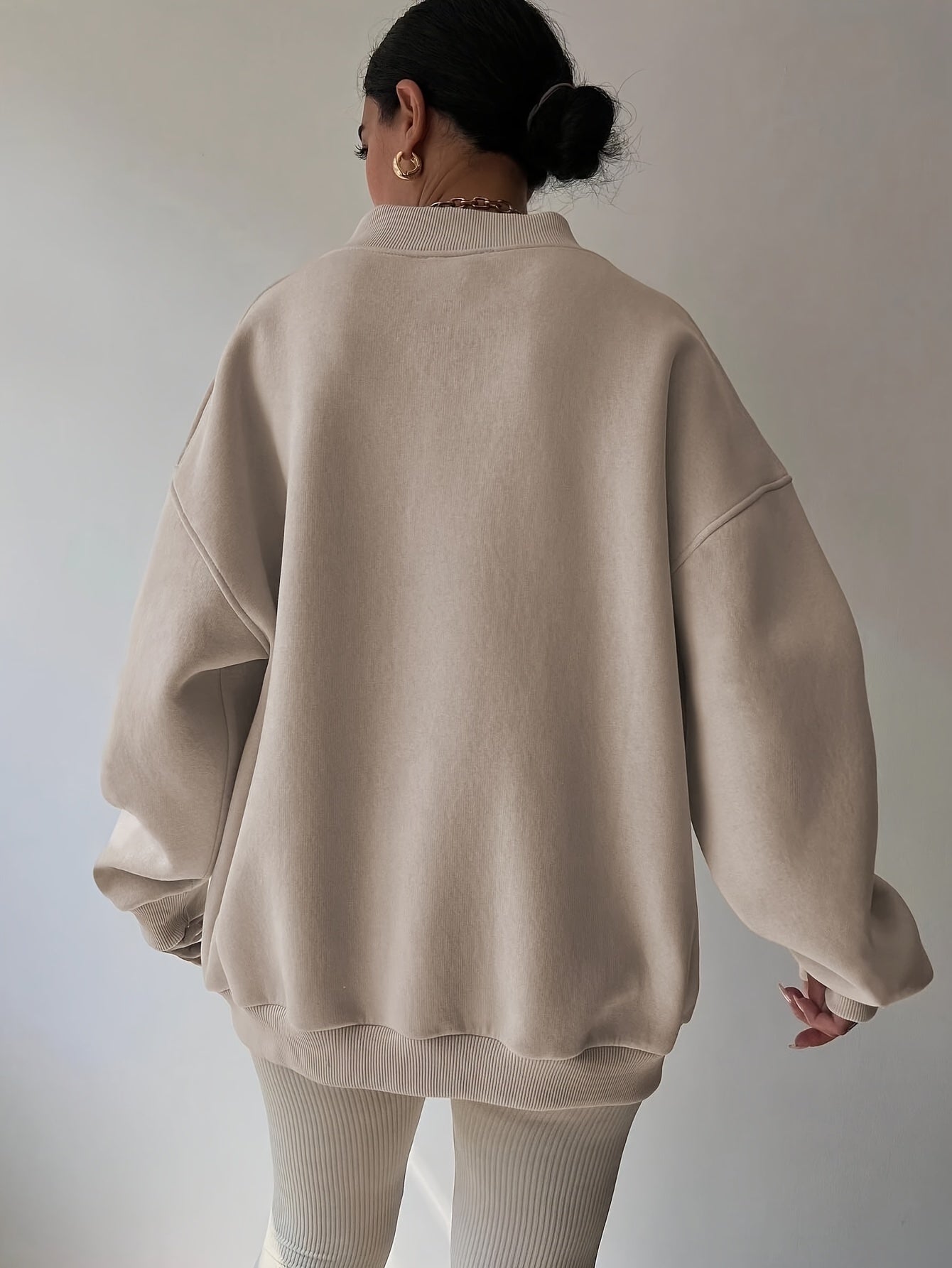 Damska Oversize Bluza z Dekoltem V