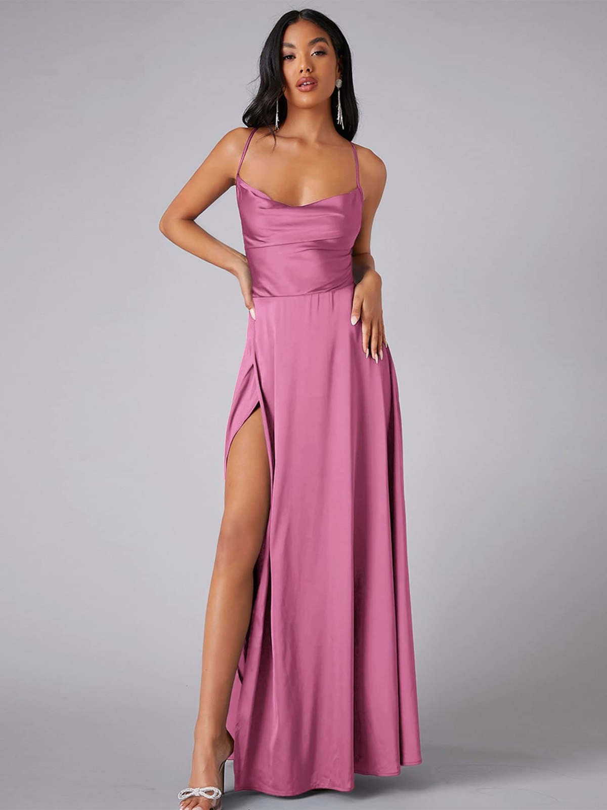 Elegancka jedwabna sukienka maxi damska