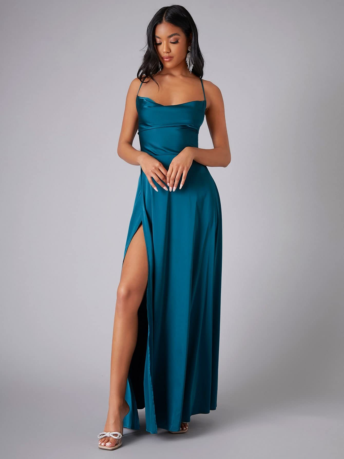 Elegancka jedwabna sukienka maxi damska