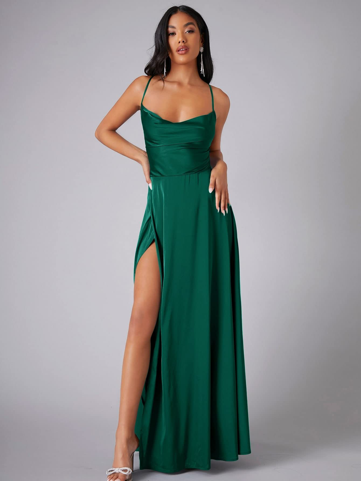 Elegancka jedwabna sukienka maxi damska