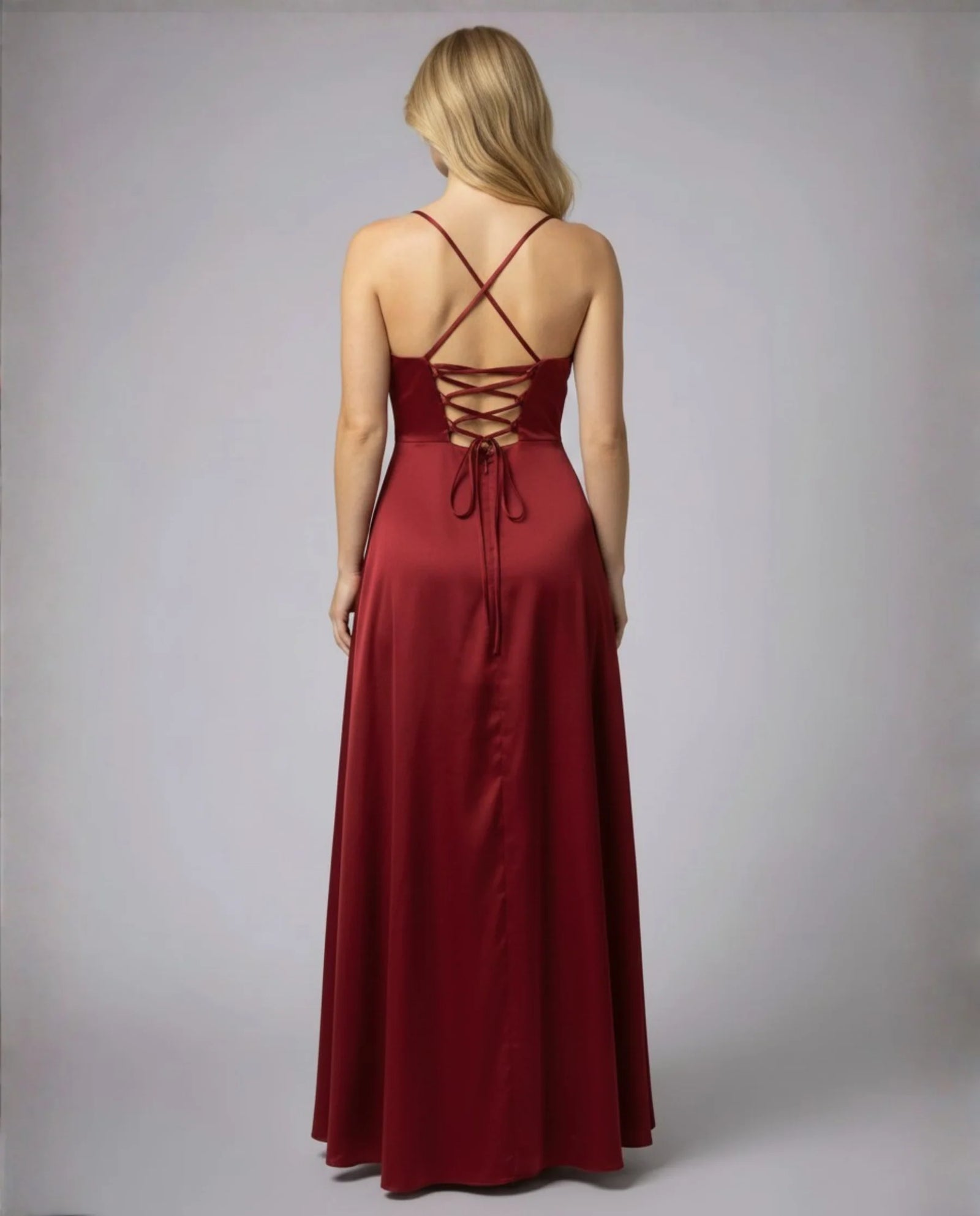 Elegancka jedwabna sukienka maxi damska