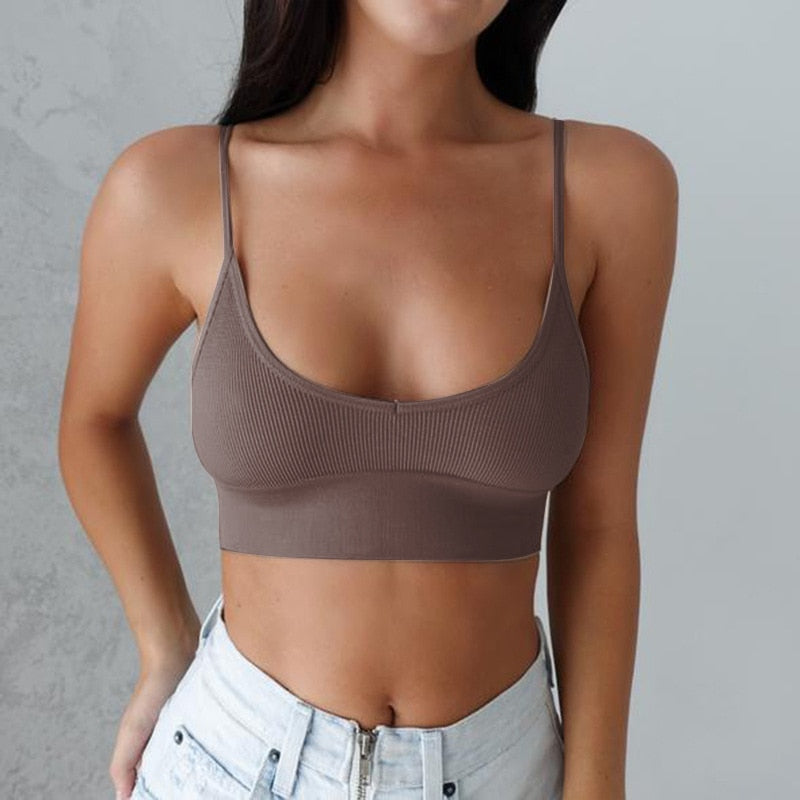 Prążkowany crop top na cienkich ramiączkach