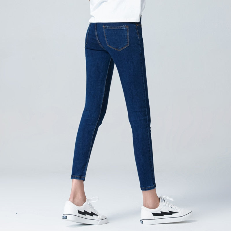 Elastyczne damskie jeansy slim fit