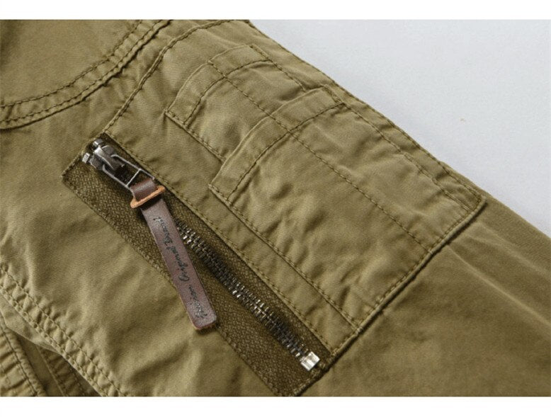 Długa męska kurtka z kapturem I kieszeniami