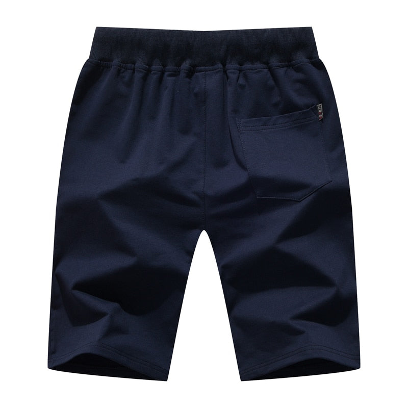 Męskie krótkie spodenki dresowe z zapinanymi kieszeniami