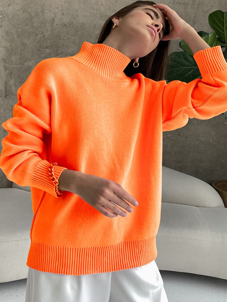 Damski sweter luźny z golfem