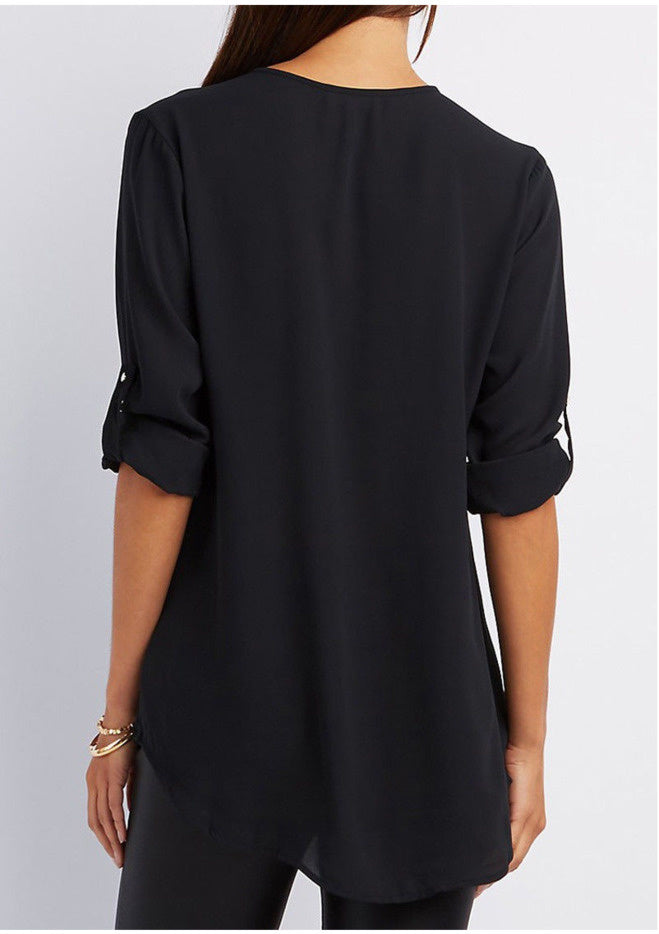 Elegancka bluzka z dekoltem w serek i zamkiem