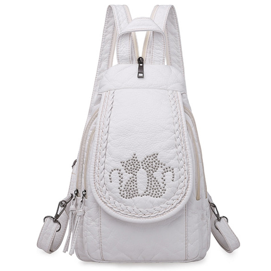 Damski plecak z ozdobnym haftem i kryształkami w kształcie kota