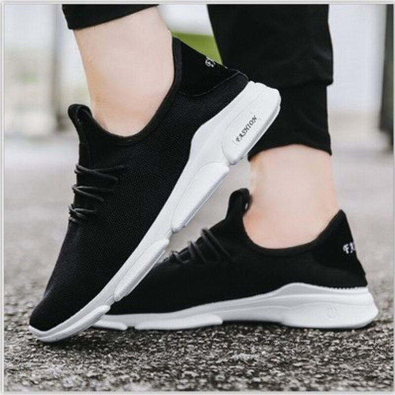 Męskie sportowe buty z oddychającą siateczką i elastyczną podeszwą