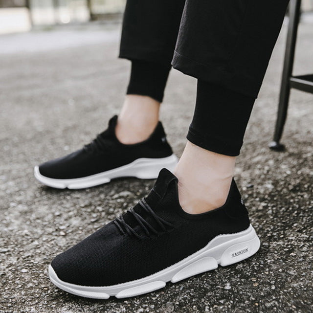 Męskie sportowe buty z oddychającą siateczką i elastyczną podeszwą